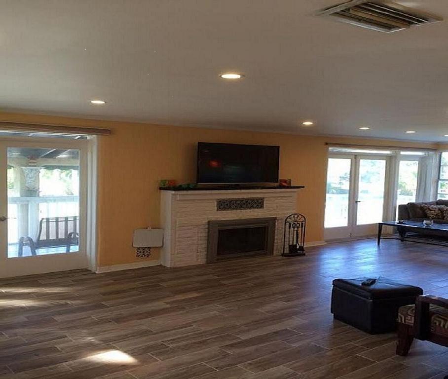 Spacious Beach House Unit,Beautifully Furnished 2 Bed 2Bath./2Min.Walk To Beach Clearwater Beach Luaran gambar