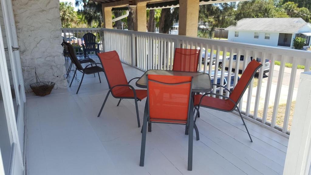 Spacious Beach House Unit,Beautifully Furnished 2 Bed 2Bath./2Min.Walk To Beach Clearwater Beach Luaran gambar
